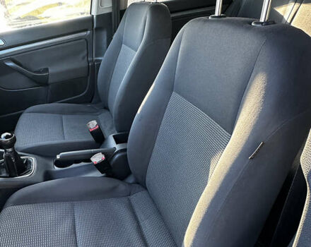 Белый Фольксваген Гольф, объемом двигателя 1.9 л и пробегом 255 тыс. км за 6100 $, фото 7 на Automoto.ua