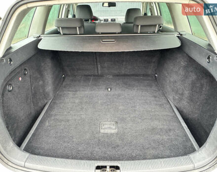 Белый Фольксваген Гольф, объемом двигателя 1.6 л и пробегом 185 тыс. км за 6600 $, фото 27 на Automoto.ua