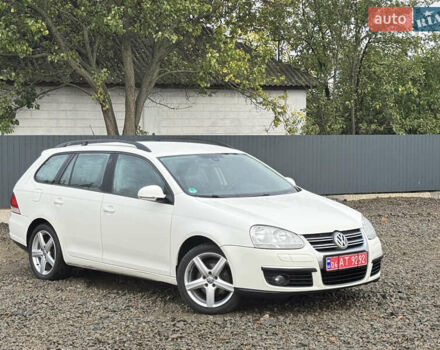 Белый Фольксваген Гольф, объемом двигателя 1.6 л и пробегом 185 тыс. км за 6600 $, фото 6 на Automoto.ua