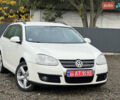 Белый Фольксваген Гольф, объемом двигателя 1.6 л и пробегом 185 тыс. км за 6600 $, фото 4 на Automoto.ua