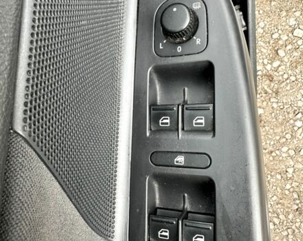 Белый Фольксваген Гольф, объемом двигателя 1.6 л и пробегом 217 тыс. км за 6400 $, фото 9 на Automoto.ua