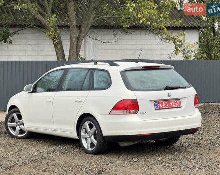 Белый Фольксваген Гольф, объемом двигателя 1.6 л и пробегом 185 тыс. км за 6600 $, фото 13 на Automoto.ua