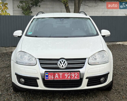 Белый Фольксваген Гольф, объемом двигателя 1.6 л и пробегом 185 тыс. км за 6600 $, фото 3 на Automoto.ua