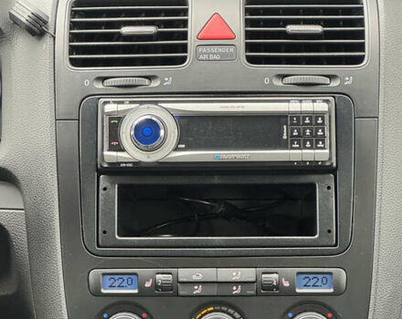 Белый Фольксваген Гольф, объемом двигателя 1.6 л и пробегом 185 тыс. км за 6600 $, фото 23 на Automoto.ua