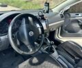 Белый Фольксваген Гольф, объемом двигателя 2 л и пробегом 232 тыс. км за 5816 $, фото 6 на Automoto.ua