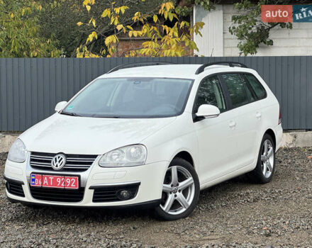 Белый Фольксваген Гольф, объемом двигателя 1.6 л и пробегом 185 тыс. км за 6600 $, фото 1 на Automoto.ua