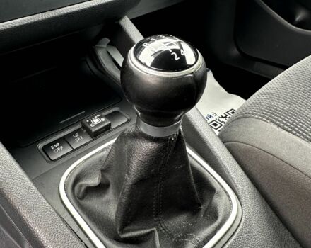 Белый Фольксваген Гольф, объемом двигателя 1.6 л и пробегом 217 тыс. км за 6400 $, фото 10 на Automoto.ua