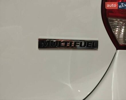 Білий Фольксваген Гольф, об'ємом двигуна 1.6 л та пробігом 174 тис. км за 7699 $, фото 20 на Automoto.ua