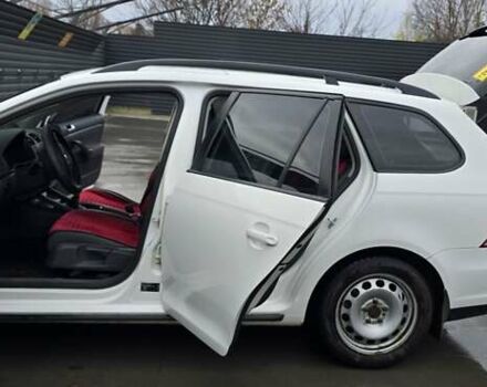 Белый Фольксваген Гольф, объемом двигателя 1.9 л и пробегом 143 тыс. км за 5500 $, фото 9 на Automoto.ua