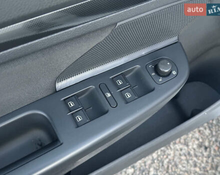 Белый Фольксваген Гольф, объемом двигателя 1.4 л и пробегом 213 тыс. км за 7799 $, фото 30 на Automoto.ua