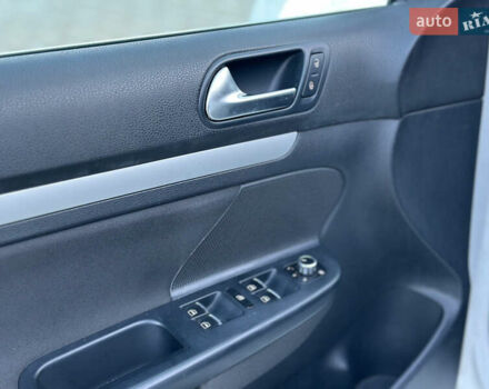 Белый Фольксваген Гольф, объемом двигателя 1.4 л и пробегом 187 тыс. км за 7450 $, фото 22 на Automoto.ua