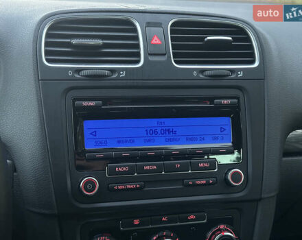 Белый Фольксваген Гольф, объемом двигателя 1.4 л и пробегом 213 тыс. км за 7799 $, фото 48 на Automoto.ua