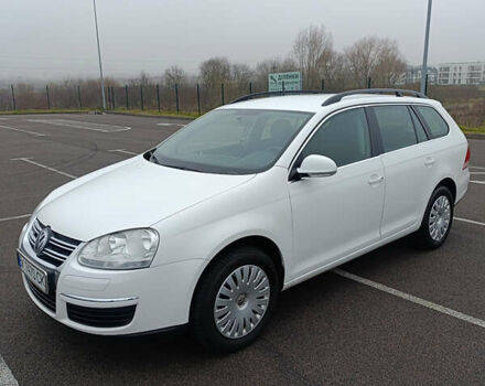 Белый Фольксваген Гольф, объемом двигателя 1.9 л и пробегом 247 тыс. км за 5950 $, фото 2 на Automoto.ua