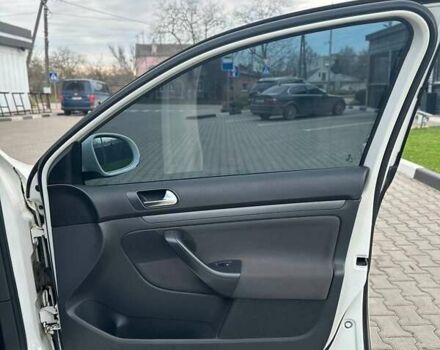 Белый Фольксваген Гольф, объемом двигателя 1.9 л и пробегом 143 тыс. км за 6050 $, фото 27 на Automoto.ua