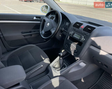 Белый Фольксваген Гольф, объемом двигателя 1.4 л и пробегом 199 тыс. км за 6500 $, фото 31 на Automoto.ua