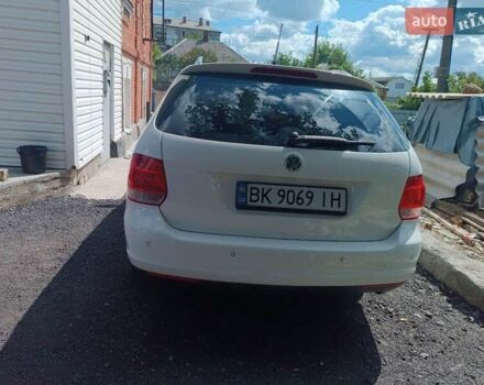 Белый Фольксваген Гольф, объемом двигателя 1.4 л и пробегом 270 тыс. км за 6000 $, фото 5 на Automoto.ua