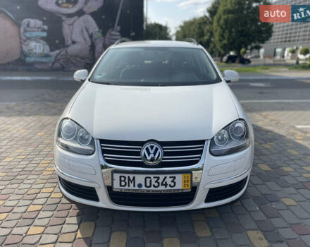 Белый Фольксваген Гольф, объемом двигателя 1.4 л и пробегом 199 тыс. км за 6500 $, фото 1 на Automoto.ua