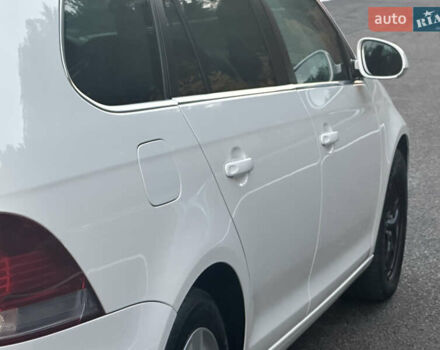 Белый Фольксваген Гольф, объемом двигателя 1.4 л и пробегом 213 тыс. км за 7799 $, фото 22 на Automoto.ua