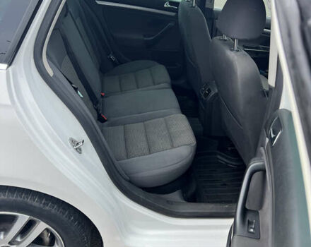 Белый Фольксваген Гольф, объемом двигателя 1.97 л и пробегом 352 тыс. км за 7590 $, фото 25 на Automoto.ua