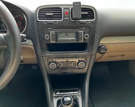 Білий Фольксваген Гольф, об'ємом двигуна 1.6 л та пробігом 225 тис. км за 6999 $, фото 9 на Automoto.ua