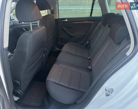 Белый Фольксваген Гольф, объемом двигателя 1.4 л и пробегом 213 тыс. км за 7799 $, фото 36 на Automoto.ua