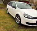 Белый Фольксваген Гольф, объемом двигателя 1.6 л и пробегом 208 тыс. км за 7999 $, фото 1 на Automoto.ua