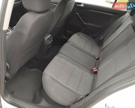 Білий Фольксваген Гольф, об'ємом двигуна 1.6 л та пробігом 174 тис. км за 7699 $, фото 14 на Automoto.ua