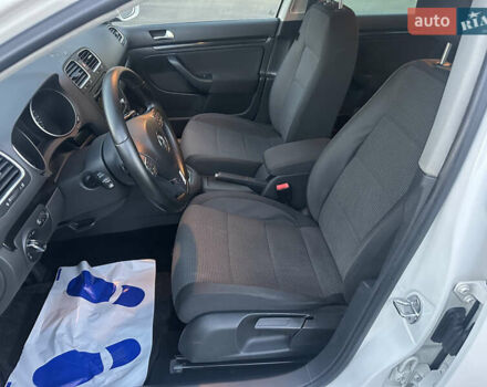 Белый Фольксваген Гольф, объемом двигателя 1.4 л и пробегом 213 тыс. км за 7799 $, фото 33 на Automoto.ua