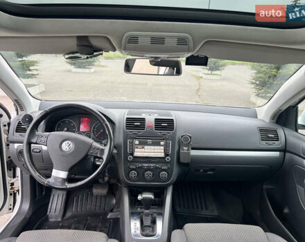 Белый Фольксваген Гольф, объемом двигателя 1.97 л и пробегом 352 тыс. км за 7590 $, фото 11 на Automoto.ua