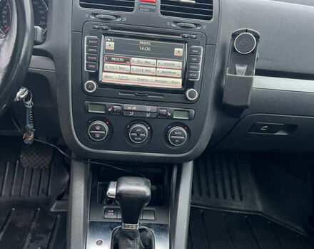 Белый Фольксваген Гольф, объемом двигателя 1.97 л и пробегом 352 тыс. км за 7590 $, фото 10 на Automoto.ua