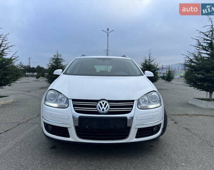 Белый Фольксваген Гольф, объемом двигателя 1.97 л и пробегом 352 тыс. км за 7590 $, фото 19 на Automoto.ua