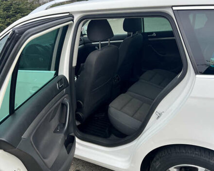 Белый Фольксваген Гольф, объемом двигателя 1.97 л и пробегом 352 тыс. км за 7590 $, фото 15 на Automoto.ua