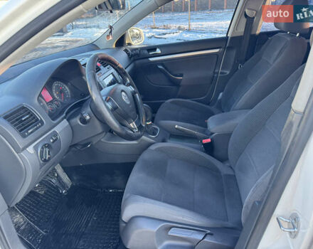 Белый Фольксваген Гольф, объемом двигателя 1.9 л и пробегом 315 тыс. км за 6050 $, фото 37 на Automoto.ua