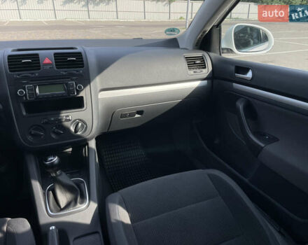 Белый Фольксваген Гольф, объемом двигателя 1.4 л и пробегом 199 тыс. км за 6500 $, фото 45 на Automoto.ua