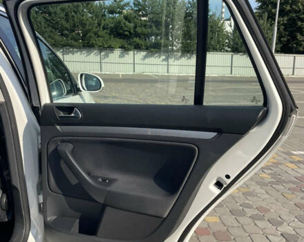 Білий Фольксваген Гольф, об'ємом двигуна 1.4 л та пробігом 199 тис. км за 5700 $, фото 34 на Automoto.ua