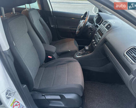 Белый Фольксваген Гольф, объемом двигателя 1.4 л и пробегом 213 тыс. км за 7799 $, фото 42 на Automoto.ua