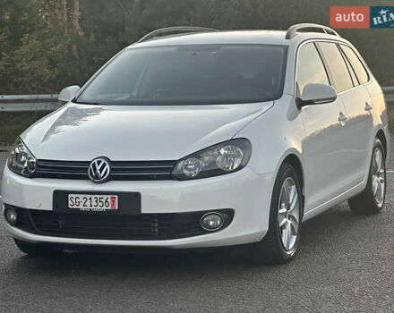 Белый Фольксваген Гольф, объемом двигателя 1.4 л и пробегом 213 тыс. км за 7799 $, фото 1 на Automoto.ua