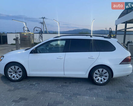 Белый Фольксваген Гольф, объемом двигателя 1.6 л и пробегом 300 тыс. км за 6100 $, фото 5 на Automoto.ua