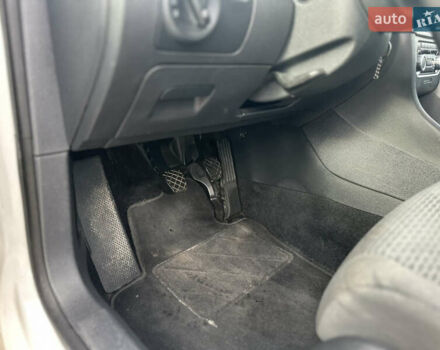 Белый Фольксваген Гольф, объемом двигателя 1.39 л и пробегом 188 тыс. км за 5850 $, фото 13 на Automoto.ua