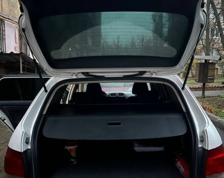 Белый Фольксваген Гольф, объемом двигателя 1.6 л и пробегом 380 тыс. км за 5000 $, фото 8 на Automoto.ua