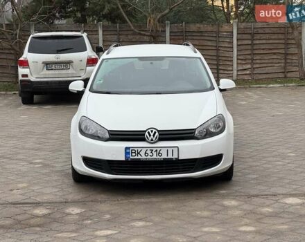 Білий Фольксваген Гольф, об'ємом двигуна 1.6 л та пробігом 348 тис. км за 7900 $, фото 1 на Automoto.ua