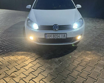 Белый Фольксваген Гольф, объемом двигателя 1.97 л и пробегом 294 тыс. км за 8000 $, фото 14 на Automoto.ua