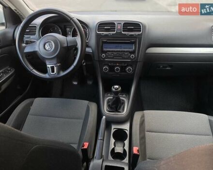 Белый Фольксваген Гольф, объемом двигателя 1.6 л и пробегом 289 тыс. км за 6350 $, фото 10 на Automoto.ua