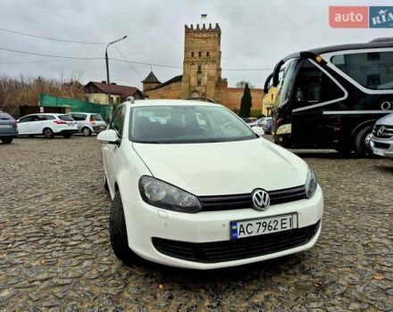 Белый Фольксваген Гольф, объемом двигателя 1.2 л и пробегом 250 тыс. км за 6300 $, фото 1 на Automoto.ua
