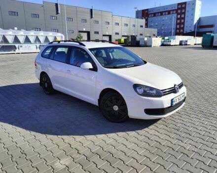 Белый Фольксваген Гольф, объемом двигателя 1.6 л и пробегом 241 тыс. км за 7999 $, фото 6 на Automoto.ua