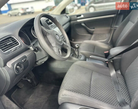 Белый Фольксваген Гольф, объемом двигателя 1.39 л и пробегом 188 тыс. км за 5850 $, фото 9 на Automoto.ua