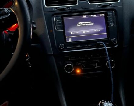 Белый Фольксваген Гольф, объемом двигателя 1.6 л и пробегом 380 тыс. км за 5000 $, фото 6 на Automoto.ua