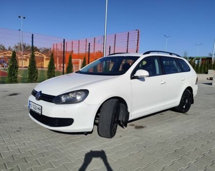 Белый Фольксваген Гольф, объемом двигателя 1.6 л и пробегом 241 тыс. км за 7999 $, фото 4 на Automoto.ua