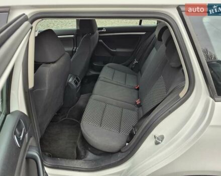 Белый Фольксваген Гольф, объемом двигателя 1.2 л и пробегом 250 тыс. км за 6300 $, фото 14 на Automoto.ua