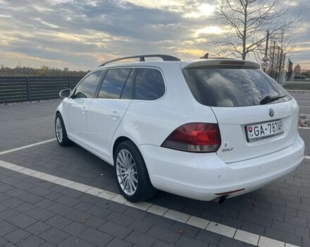 Білий Фольксваген Гольф, об'ємом двигуна 1.6 л та пробігом 300 тис. км за 7000 $, фото 4 на Automoto.ua